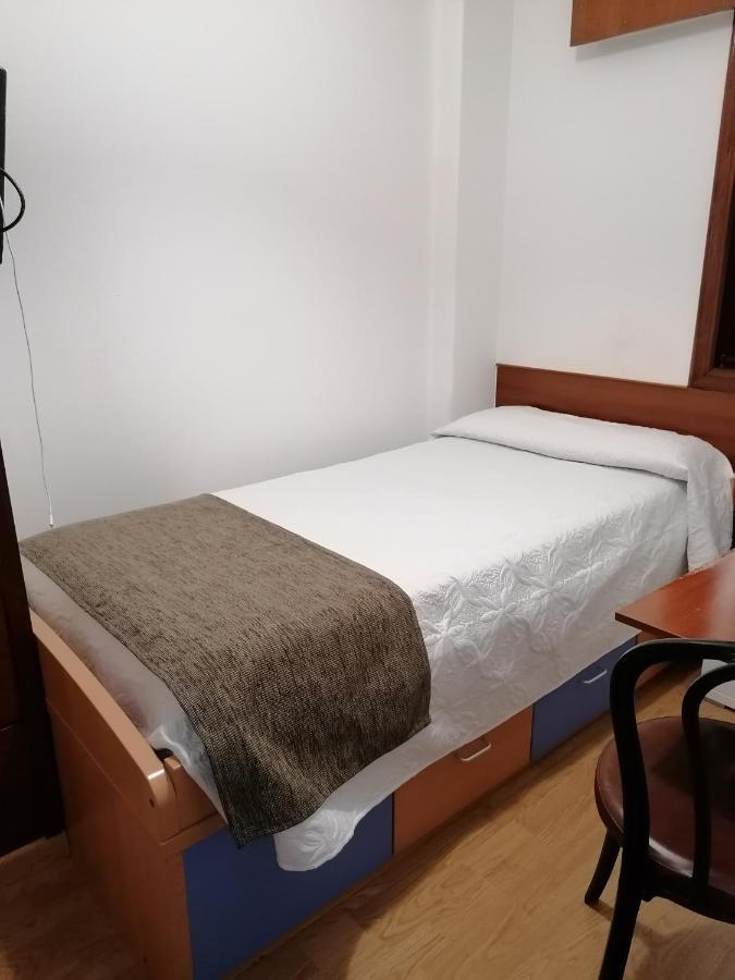 Hostal Adelia La Corogne Extérieur photo