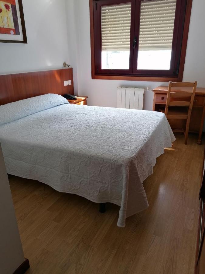 Hostal Adelia La Corogne Extérieur photo