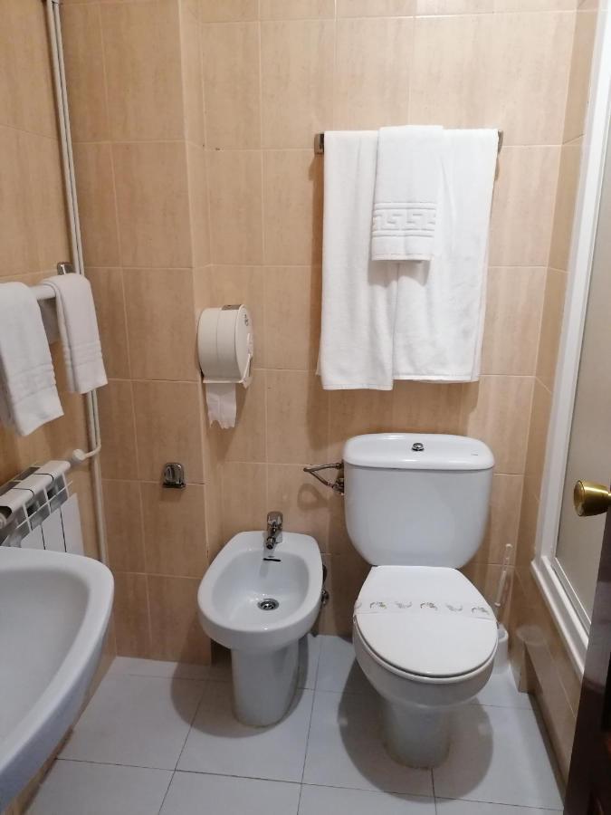 Hostal Adelia La Corogne Extérieur photo