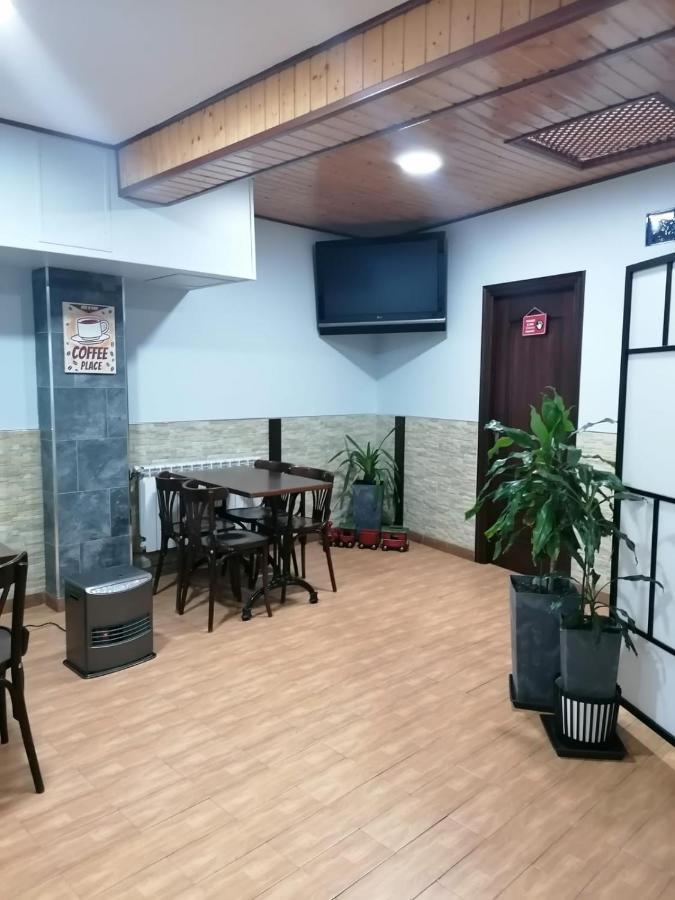 Hostal Adelia La Corogne Extérieur photo